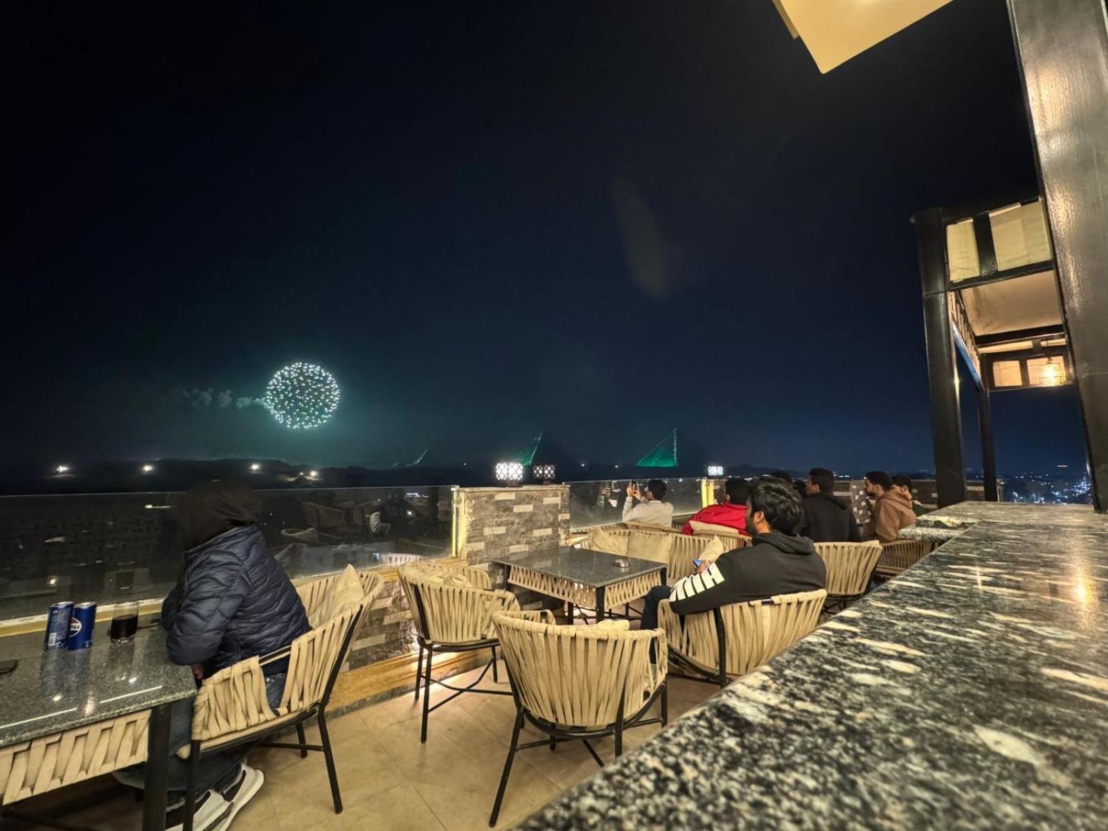 Pyramids Heart Hotel Kafret el-Gabal Exterior foto